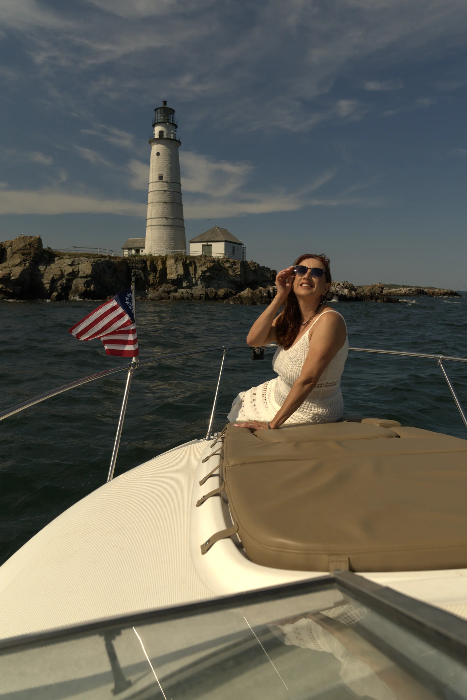 Colar U-SHINE fotografado em editorial premium